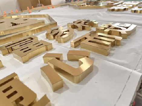 连云港拉丝不锈钢字的特点。